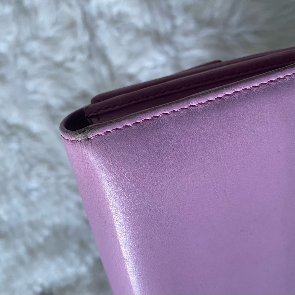 SALVATORE FERRAGAMO✨ LILAC WALLET - Picture 6 of 11